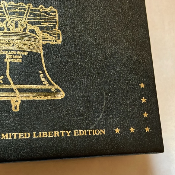 America One Nation under GOD Holy Bible 1776/1976 w/color pictures - Picture 15 of 15